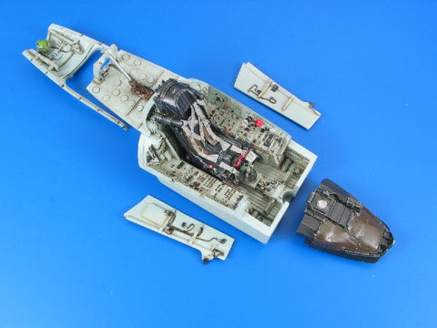 アイリス 2026 1/32 Su-27 フランカーB コクピットセット(TRUMPETER用)