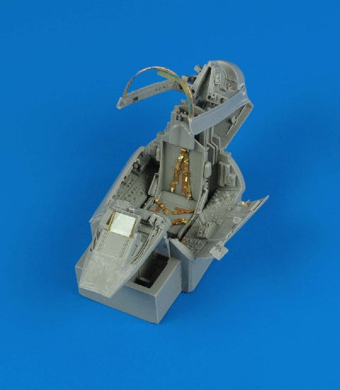アイリス 2070 1/32 F-100D スーパーセイバー コクピット(TRUMPETER用)
