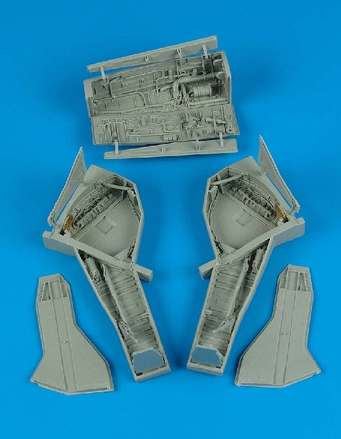 アイリス 2076 1/32 F-105 サンダーチーフ 脚収納庫(TRUMPETER用)