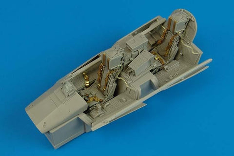 アイリス 2130 1/32 トーネード IDS コクピットセット(REVELL用)