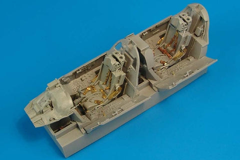 アイリス 2163 1/32 F-105G サンダーチーフ コクピット(TRUMPETER用)