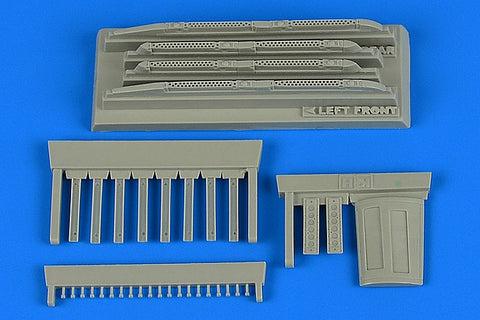 アイリス 4747 1/48 Su-17/22 M3/M4 フィッターK チャフ/フレアディスペンサー カバー付き (KITTY HAWK用)