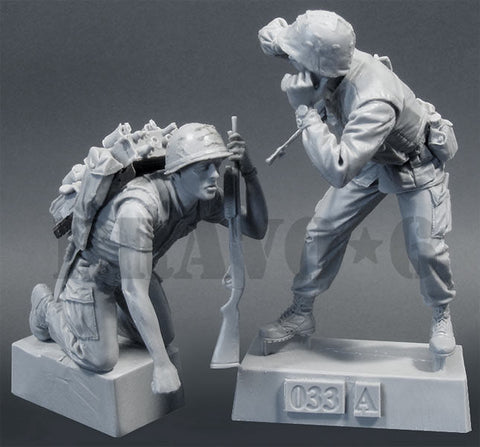 ブラボー6 35033 1/35 アメリカ海兵隊(6)歩兵将校と無線手 テト攻勢'68(2体セット)