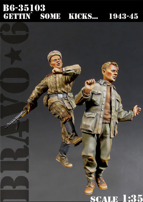 ブラボー6 35103 1/35 ソビエト兵とドイツ捕虜(2体セット)