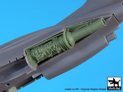 ブラックドッグ A72104 1/72 T-4 (練習機) エンジン+電子機器 (ホビーボス用)