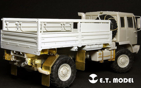 E.T.モデル E35-017 1/35 現用アメリカ M1078 LMTVトラック(トランぺッター 01004用) エッチングパーツ