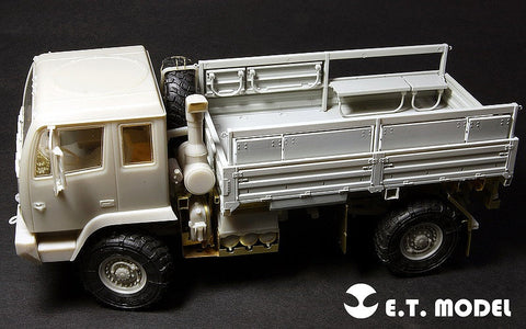 E.T.モデル E35-017 1/35 現用アメリカ M1078 LMTVトラック(トランぺッター 01004用) エッチングパーツ