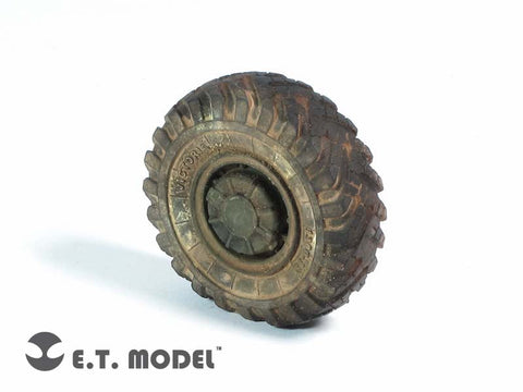 E.T.モデル ER35-025 1/35 ロシア BTR-60P 甲兵員輸送車 自重変形ロードホイール(トランぺッターキット)