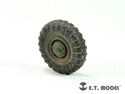 E.T.モデル ER35-067 1/35 ロシア GAZ39371 高機動車 自重変形ロードホイール(トランぺッター 05594用)