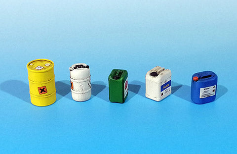 エウレカXXL E-067 1/35 化学薬品用のプラスチック容器 #2