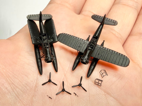 MUYIモデル G350118 1/350 ドイツ海軍 AR-196水上機&航空機カタパルト