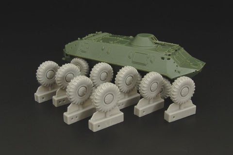 ハウラー HLH72061 1/72 現用 ロシア BTR-60 装甲兵員輸送車 レジンホイールセット(ACE, ICM, S-モデル用)