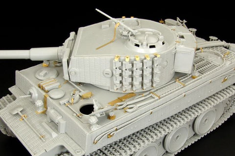 ハウラー HLU35063 1/35 WWII ドイツ タイガーI エッチング基本セット(イタレリ6471用)