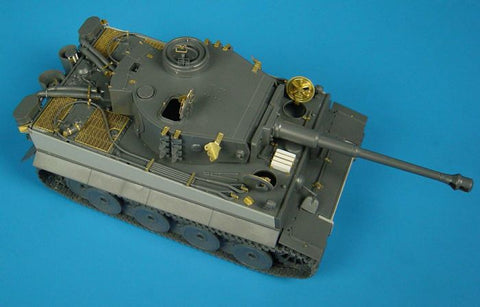 ハウラー HLX48007 1/48 WWII ドイツ タイガーI 初期型 エッチングセット(タミヤ用)