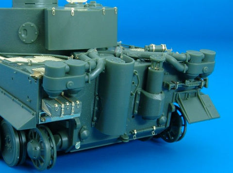 ハウラー HLX48029 1/48 WWII ドイツ タイガーI 初期型 エッチングセット(スカイボウ用)