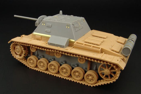 ハウラー HLX48172 1/48 WWII ドイツ Su-76i コンバージョンセット(タミヤIII号戦車L型用)