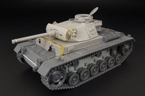 ハウラー HLX48179 1/48 WWII ドイツ III号火炎放射戦車(III号突撃砲B型使用)コンバージョンセット