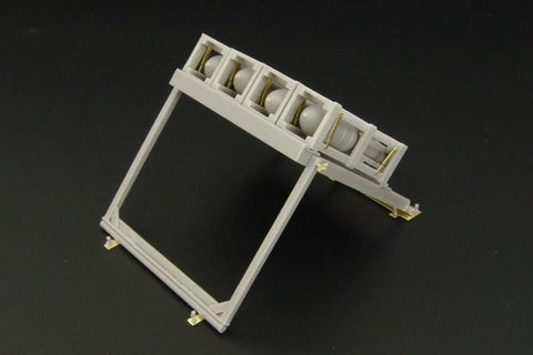 ハウラー HLX48293 1/48 WWII ドイツ ヴルフラーメン40 ロケットランチャー レジンキット