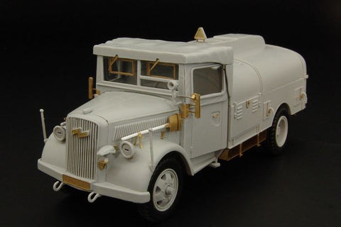 ハウラー HLX48308 1/48 WWII ドイツ オペルブリッツ 給油車 エッチングセット(イタレリ用)