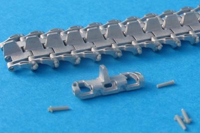 マスタークラブ MTL-35012 1/35 IV号戦車 , III号突撃砲 1943 - 45 ソリッドホーン用履帯