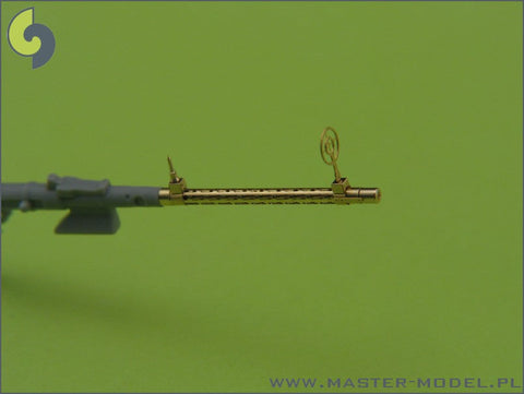 マスター AM-32-013 1/32 ドイツ空軍 航空機関砲 MG15の挽物製銃身とエッチングパーツのガンサイト(2本入り)