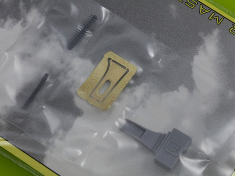 マスター AM-32-105 1/32 フォッカー E.II/E.III (初期型) の機関銃 シュパンダウLMG 08用給弾ベルト付シュートカバー(ウィングナットウィング用)