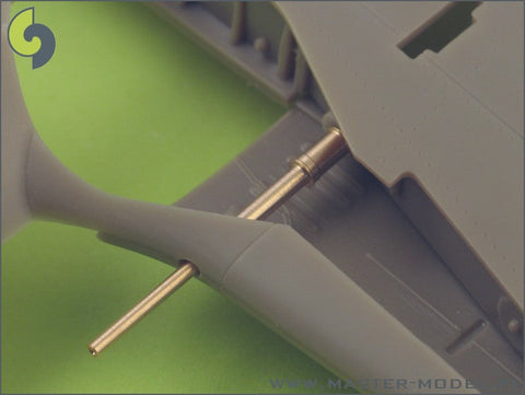 マスター AM-48-017 1/48 フォッケウルフ Fw 190 A2 - A5型 の武装セット(MG 17機関銃の銃口,MGFF機関砲銃身,フェアリング内蔵MG151機関砲銃身)およびピトー管