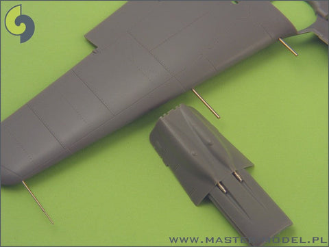 マスター AM-48-019 1/48 フォッケウルフ Fw 190 A7, A8型の武装セット(MG 131機関銃の銃口,MG151機関砲銃身,フェアリング内蔵MG151機関砲銃身)およびピトー管