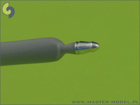 マスター AM-72-018 1/72 NATO標準の燃料補給口(空中給油システムを備えたすべての1/72 NATO軍航空機用)(1個)