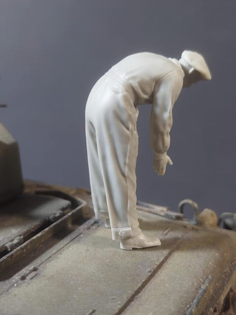 パンツァーアート FI35-232 1/35 WWIIイギリス 戦車兵 75mm砲弾搭載中 No.1