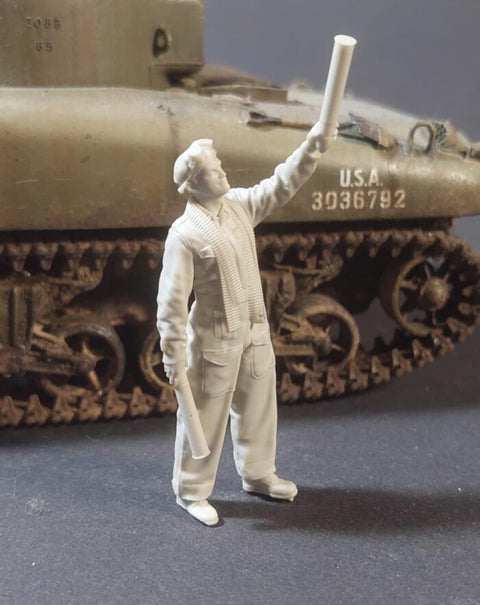 パンツァーアート FI35-233 1/35 WWIIイギリス 戦車兵 75mm砲弾搭載中 No.2