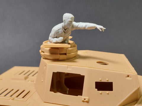 (生産休止)パンツァーアート FI35-250 1/35 WWIIドイツ アフリカ軍団 lll/IV戦車 戦車長