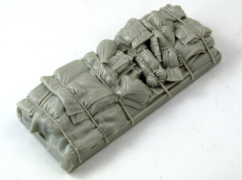 パンツァーアート RE35-468 1/35 WWIIドイツ クルップL3H163 Kf.72無線車 積荷セット