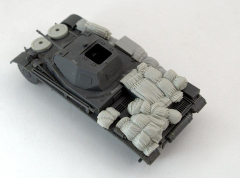 パンツァーアート RE35-484 1/35 WWIIドイツ II号戦車初期型 積荷セット