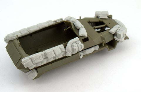パンツァーアート RE35-496 1/35 WWIIドイツ Sd.kfz251/C 積荷セット