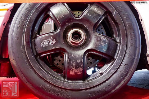 ズームオン ZR010 1/24 16インチ 無限 MR5 sports ホイールセット