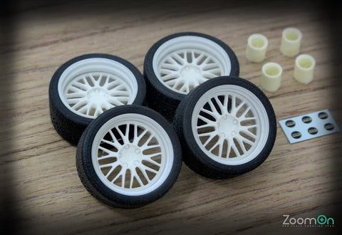 ズームオン ZR017 1/24 19インチ BBS LM ホイールセット