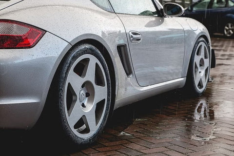 ズームオン ZR051 1/24 18インチ Fifteen52 Tarmac ホイールセット