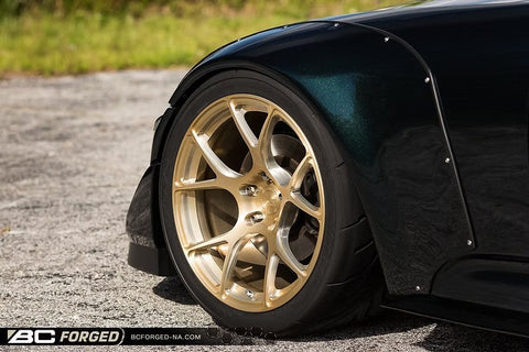 ズームオン ZR053 1/24 19インチ BC Forged RS41 ホイールセット