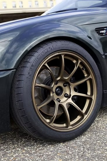 ズームオン ZR059 1/24 16インチ レイズ ZE40 ホイールセット
