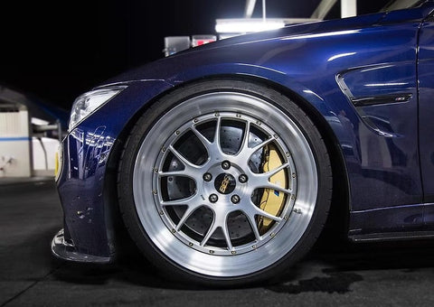 ズームオン ZR084 1/24 19インチ BBS LM-R ホイールセット