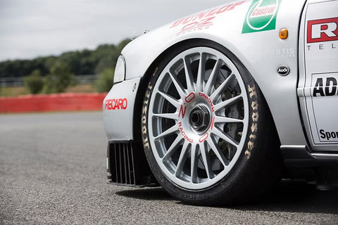 ズームオン ZR098 1/24 18インチ OZ レーシングホイール (アウディ A4 BTCC用)