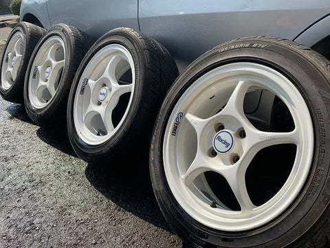 ズームオン ZR105 1/24 18インチ エンケイ RP01 ホイールセット