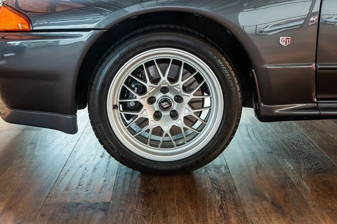 ズームオン ZR133 1/24 17インチ 日産・スカイラインGT-R R32 V-Spec II ホイールセット