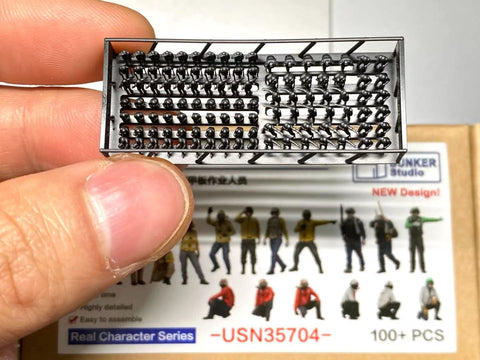 バンカースタジオ USN35704 1/350 現用アメリカ海軍 フィギュアセット 4 航空母艦 甲板作業員