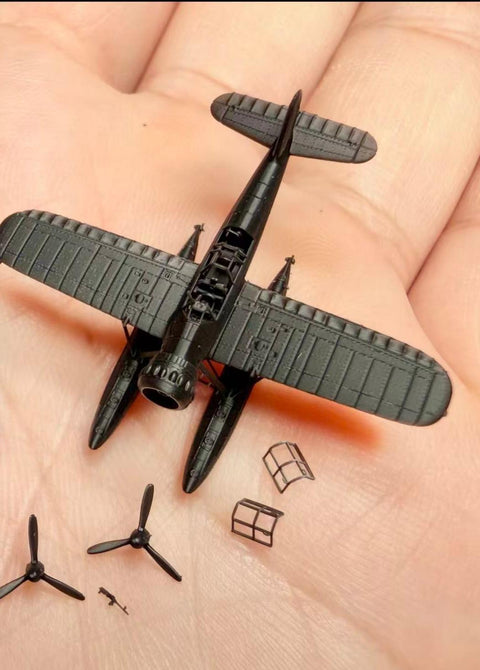 MUYIモデル G350101 1/350 ドイツ海軍ビスマルク/ティルピッツ水上飛行機