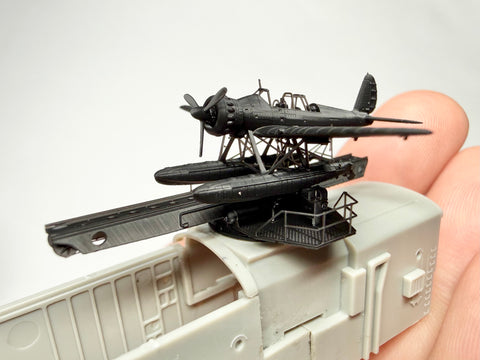 MUYIモデル G350118 1/350 ドイツ海軍 AR-196水上機＆航空機カタパルト