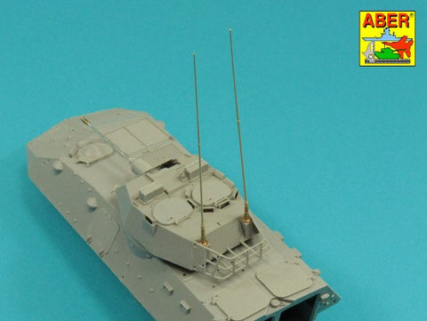 アベール R44 1/35  2NATO アンテナセット ＆マウントベース