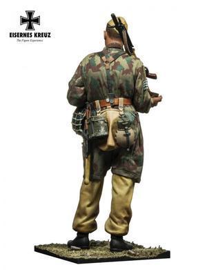 アンドレアミニチュアズ EK35-F006 1/35 降下猟兵 1944年