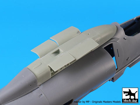 ブラックドッグ A32006 1/32 A -4 スカイホーク スパイン エレクトロニック+テール (ホビーボス用)